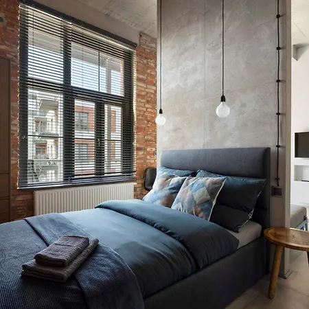 Brooklyn Loft - Old Town, Free Parking